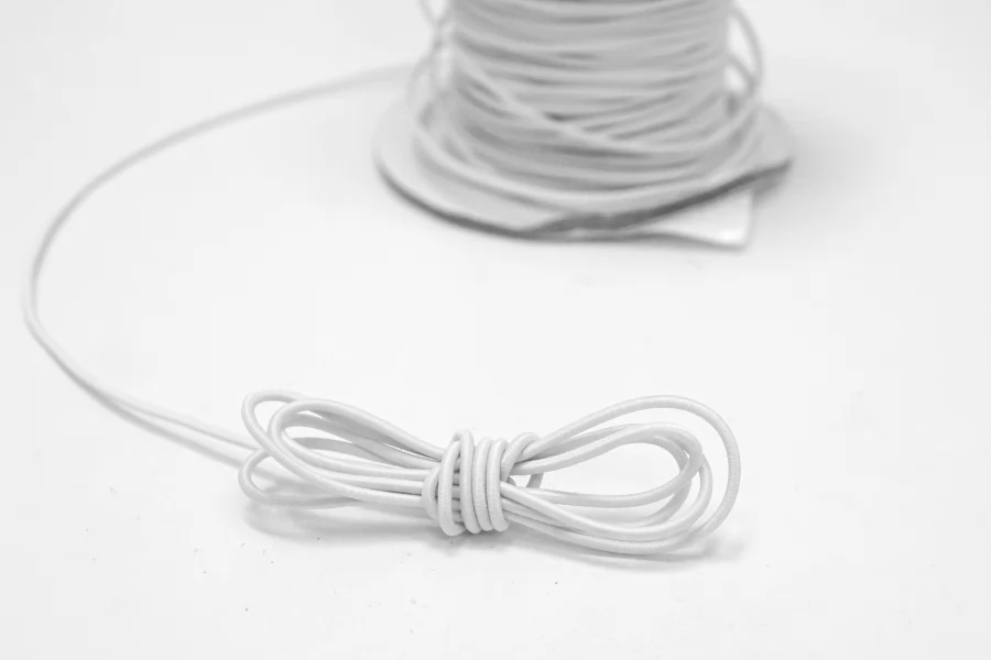 Резинка шляпная белая  2 мм  KR4D 2032609