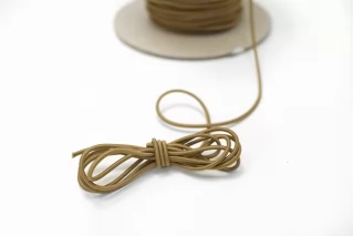 Резинка шляпная бежевая  2 мм  KR5D 2032612