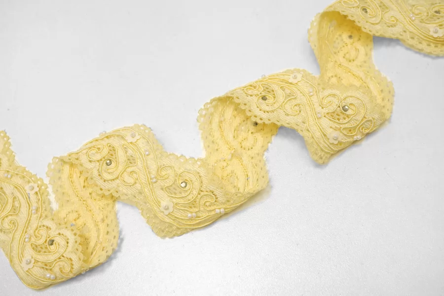 Кружево сливочно-жёлтое 4 см ST6 25022628