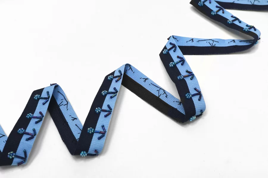 Лента репсовая декоративная сине-голубая с бисером 2,2 см ST1 25022642