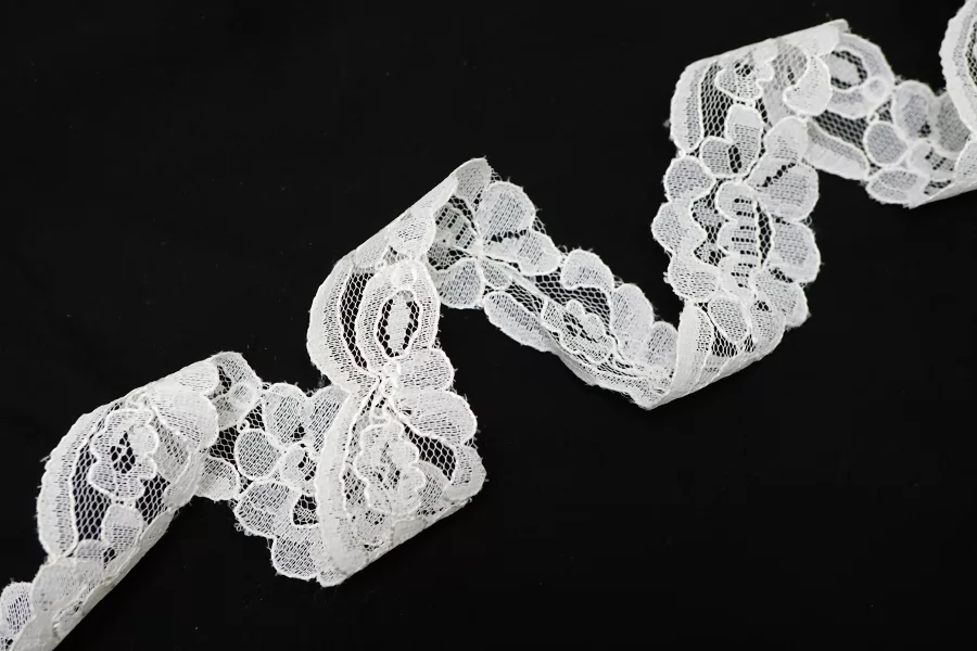 Кружево молочно-белое 4 см ST3 25022669