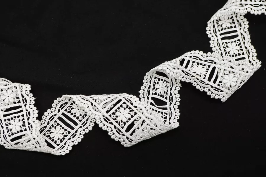 Кружево отделочное белое 4 см ST3 25022671