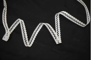 Тесьма декоративная белая с золотистым люрексом ALTA MODA 1 см ST3 25022676